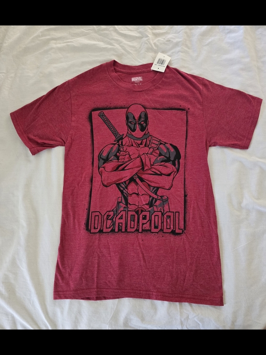 Marvel Other - Marvel Deadpool Graphic Tee - Red